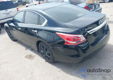 2013 Nissan Altima 2.5 S z USA, uszkodzony, nr VIN 1N4AL3AP3DN513735